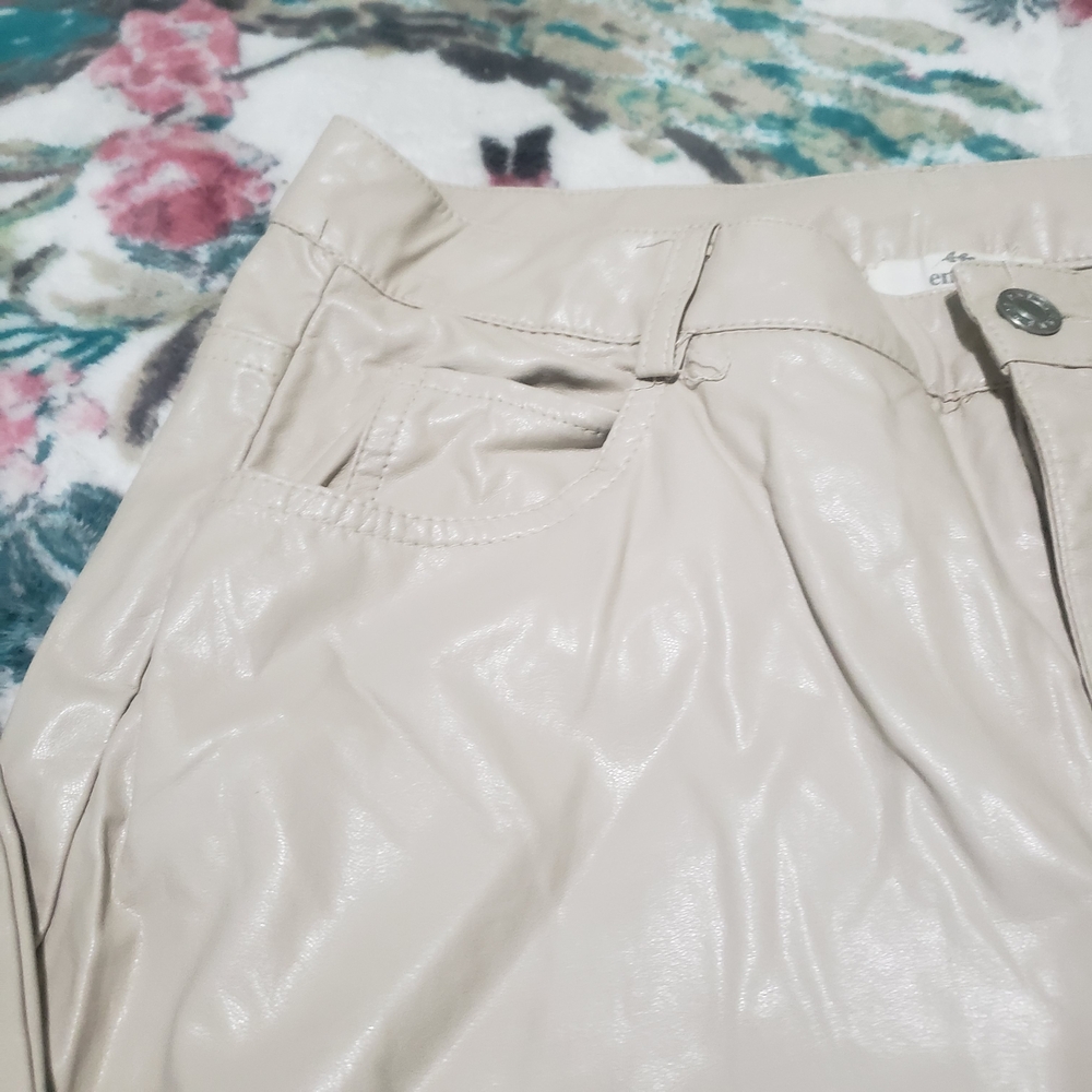 Entro Faux Leather Wide Leg Cargo Pants Beige Cream Size M - Picture 6 of 12